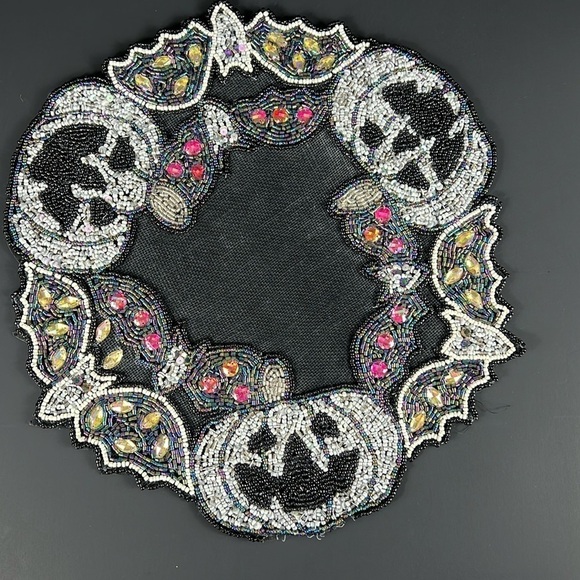 Tahari Halloween Beaded Charger Placemats Pumpkins Bats Black White Pink (1) NEW - Picture 1 of 5